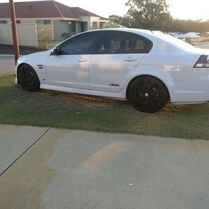 Meet your Posher, Sharon